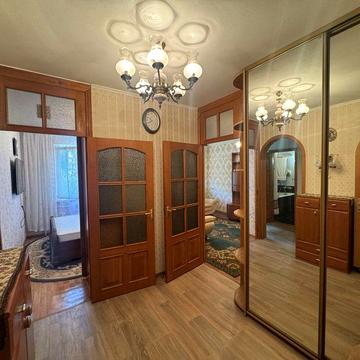 Сдам 2 комн квартиру метро Героев Труда