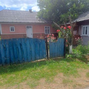Продається житловий будинок у селі Липівка,вул.Миру, Івано-Франківської обл.Тисменицький ТГ