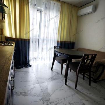 Оренда квартири на Феофанії ГАЗ Моноліт