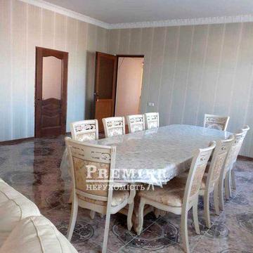 Продам 2-поверховий будинок 500 кв.м