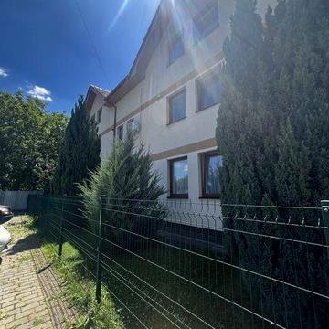 Продаж  2 кімн 65 м2 часний сектор, газ