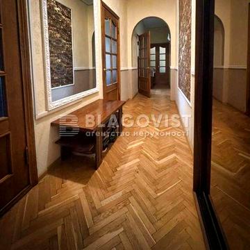 Продаж 2к Інженерний провулок 4 Центр Історична будівля