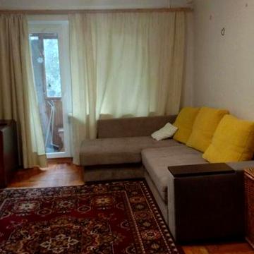 Здам 2х кімнатну квартиру в Центрі.