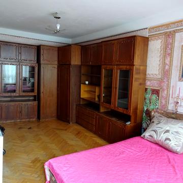 Озерна вул., 28