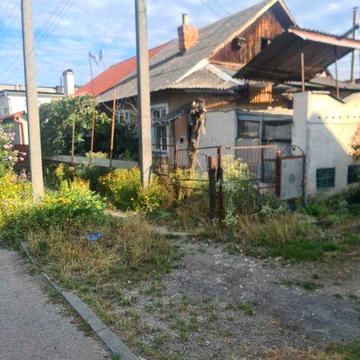 Продається будинок у місті Хуст,вулиця жайворонкова.