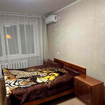 Продається 2к квартира на Свердловському масиві 5913