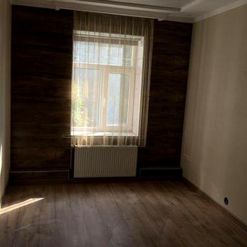 Продам 3 кімнатну квартиру
