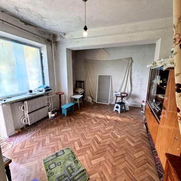 Продам  1 ком. Камянское ( р-н Баглей )2 этаж