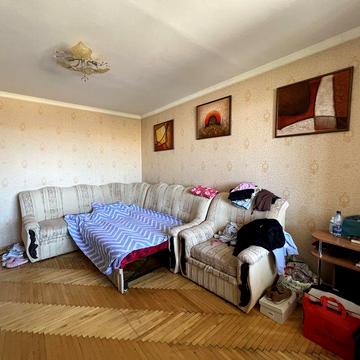 Продаж 4-кімнатної квартири