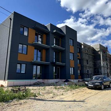 Продам 2-кім в новобудові в р-н Щасливого (Новий Двір)