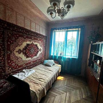 Продається 3 кімнатна квартира