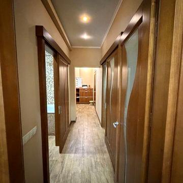 Продаж від ВЛАСНИКА 3-кімнатна квартира. Метро Берестейська