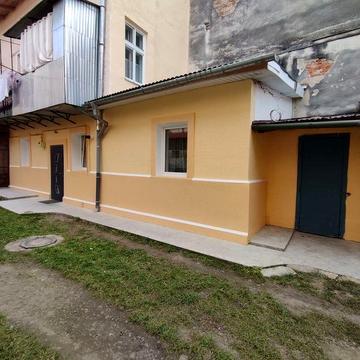 Продам 2-ох кімнатну  квартиру ЖК чеський