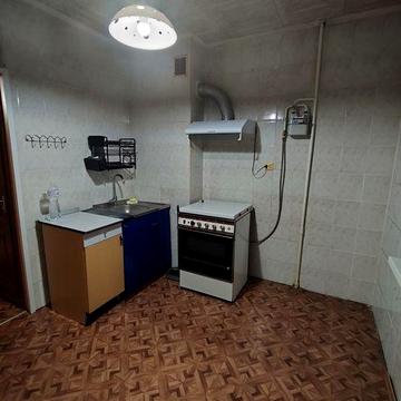 Здам в оренду 1 кімнатну квартиру без меблів в районі нової 4 поліклініки!