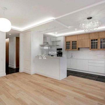 Продаж квартири. Центр. Контрактова Площа. ЖК "Podil Plaza & Residence" Дизайнерський ремонт ЖК "Podil Plaza &amp; Residence"