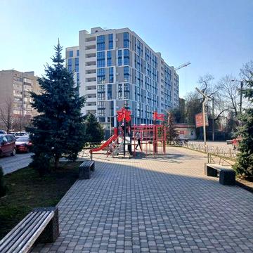 3к Хоткевича,Молодіжна,Івасюка ЖК Сенат
