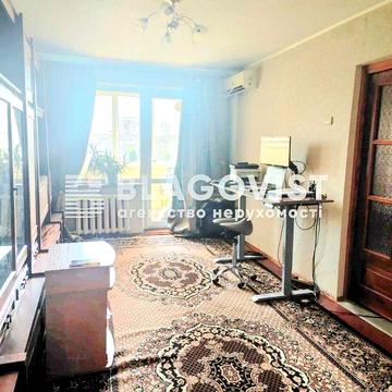 Продаж 2-кімн. квартири 47 м.кв. Чешка, гарний житловий стан. Солов"яненка, 16 Метро Дарниця, Чернігівська Дніпровський район