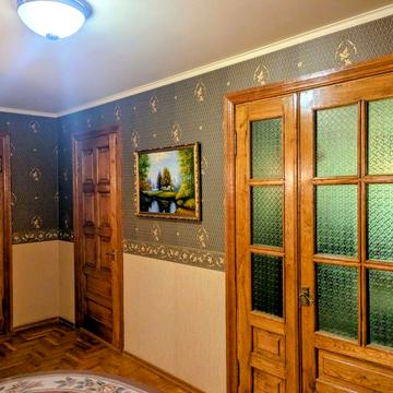 Оренда 4-кімнатної квартири з капітальним ремонтом