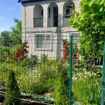 Продам дачний будинок с землею Сады3