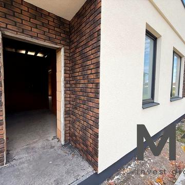 Таунхаус з газом в Ірпені (стоянка) власний двір та паркомісце