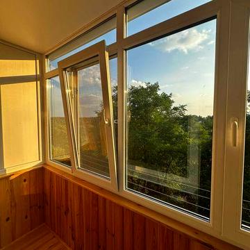 Продам 2-х кімнатну квартиру з ремонтом  (район Черемушки)