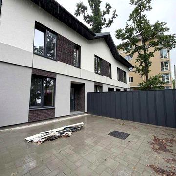 Кутовий таунхаус у лісовій частині Ірпеня, 91 м2, Газ, Центральні комунікації, БЕЗ комісії!