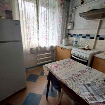 Продам 2-х комн. квартиру, 2\5 этаж.