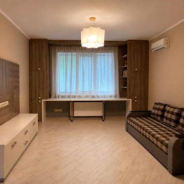 Феофанія. ЖК Кришталеві джерела, Метрологічна 109, 1 кімнатна, газ!