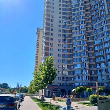 Продам 2 комнатную квартиру 64 м в новом сданном доме ЖК Family аnd Friends