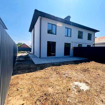 Продаж дуплекса с. Якушинці вул. Богдана Хмельницького