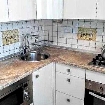 Продается 3х комн.кв.2/9 пр.Аэрокосмический в 10 мин. метро