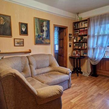 Продається 3-х- 4-х кімнатна квартира вул. О.Левицького(Курчатова), Деснянський р-н, Лісовий, м.Лісова.Чернігівська