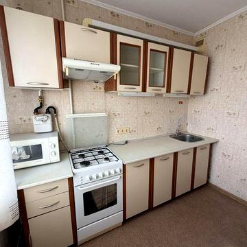 Продаж 1 км квартири Піщаний масив