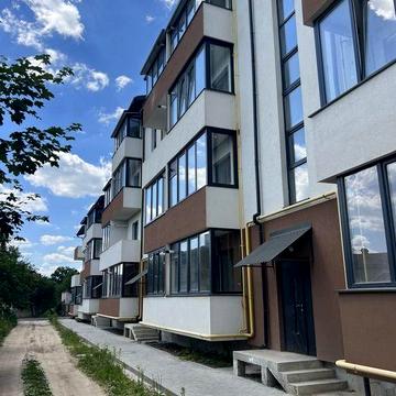 2-кімнатна квартира у зданому будинку / Різностороннє планування / Без комісії