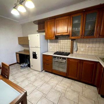 Сдам 3х ком квартиру на Старицкого /  Рихтера