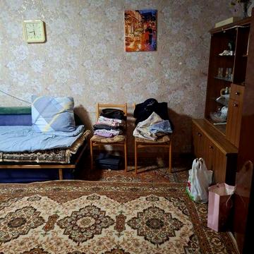 Продам 1 км квартиру центр