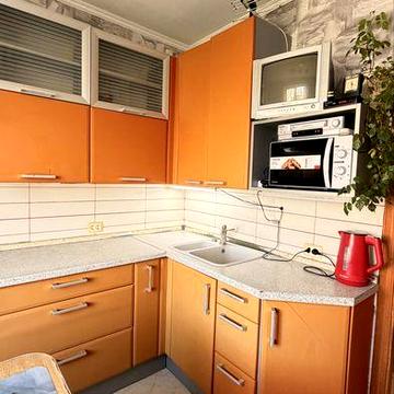 Продаж 2к квартири на Озерній