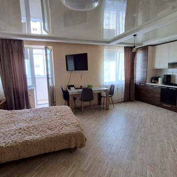Продам 1 кім з АО, Центр, Меблі та техніка