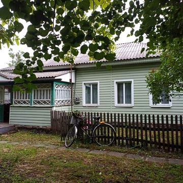Будинок зі зручностями та великою ділянкою