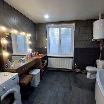 Продам современный 2-этажный дом 240 м² с видом на Днепр.