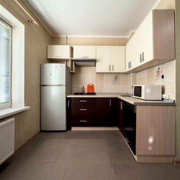 Продам 1-к квартиру-студію площею 36м2 біля озера вул. Радужная, 69