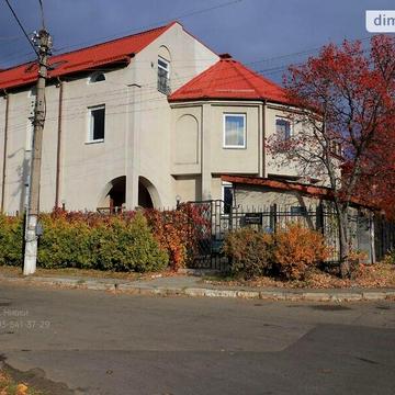 Довгострокова оренда 10к Дім Черняховського вулиця