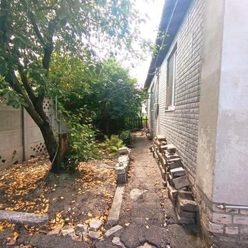 Частина будинку 68,2 м² з окремим двором, гаражем і ділянкою 6 соток соцмісто