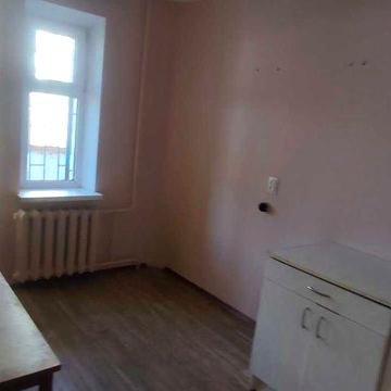Продажа 3-х к. квартиру в Корабельном районе.