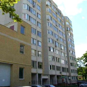 Продам 2-к квартиру, 2/11 пов, в цегляному спец.проекті на Ак.Королева/Обл ДАІ (3-345-558 ЛД)