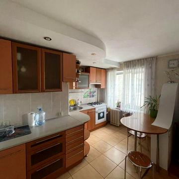 3к квартира р-н Набережного кварталу