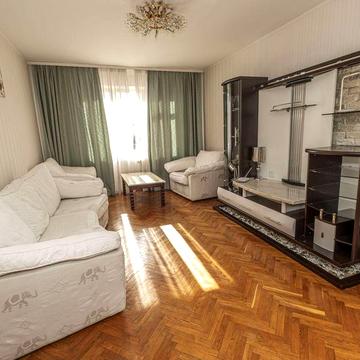 3-к, метро 5 хв, 6 поверх, ГАЗ
