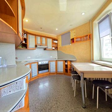 Продам большую 2к квартиру на Левобережном Караван