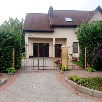 Двоповерховий будинок 224 м2 (Бородинський)