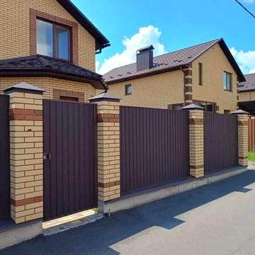 Продаж 2-х поверхового будинку в р-ні Перемичка. Зроблений сучасний ремонт, є необхідні меблі. Район розбудований. Вигідна ціна за 1 кв.м. Звертайтесь